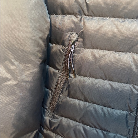 Lacoste Womens Hooded Puffer Jacket Excellent Condition! FR 45  US extra small - Picture 4 of 9